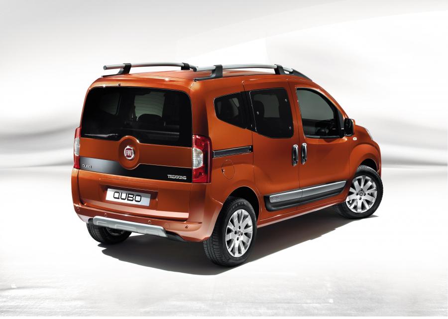  Fiat Qubo Trekking 2011 года  (фото 5 из 11)